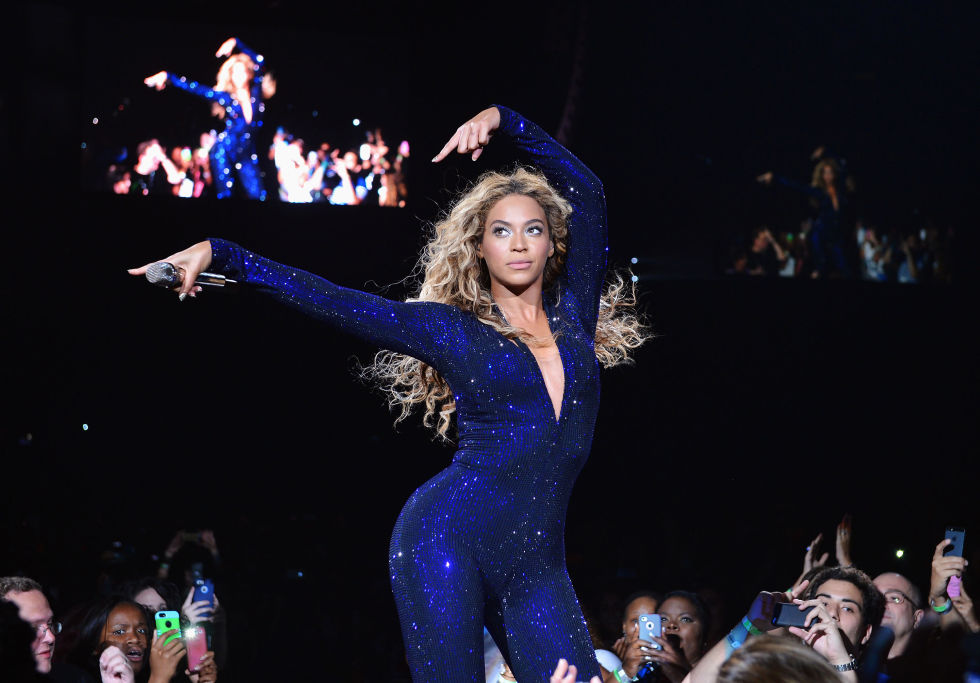 hbz-beyonce-tour-2013-gettyimages-173249396