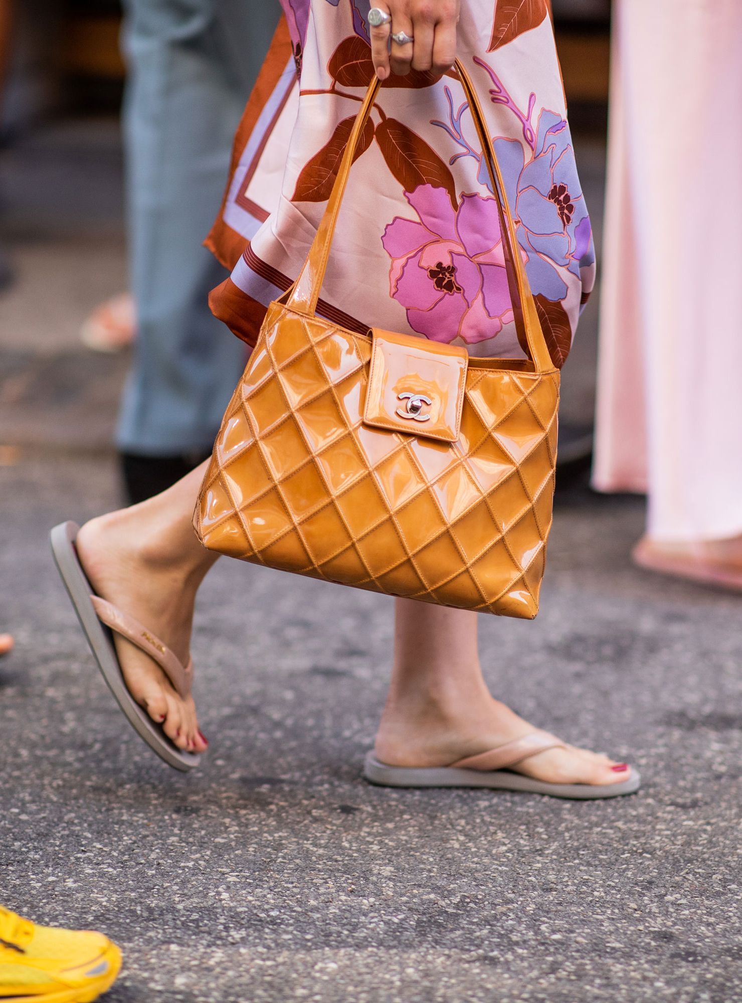 flip flops street style