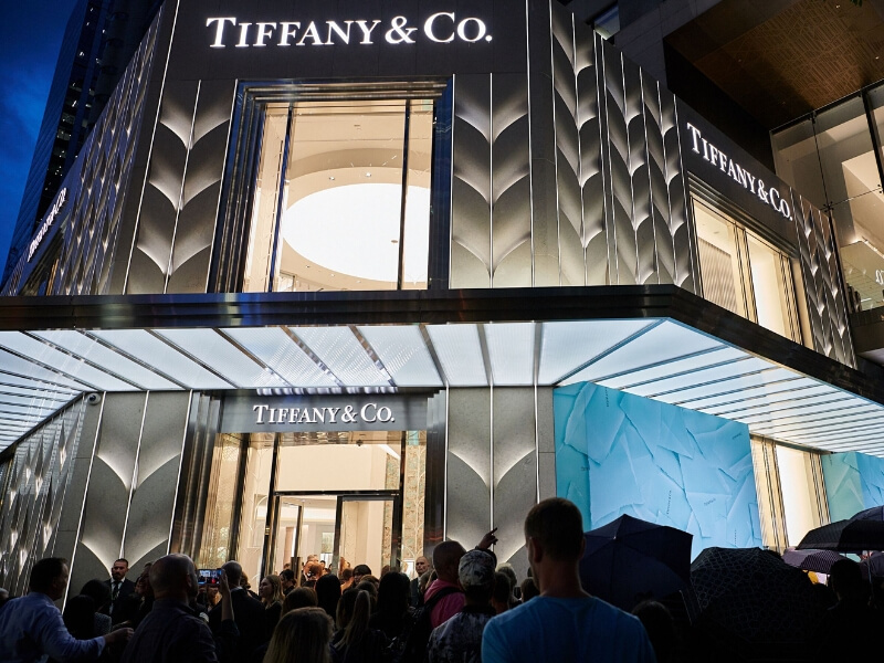 Tiffany & Co. Unveils 1st Street-front Facing Duplex store in