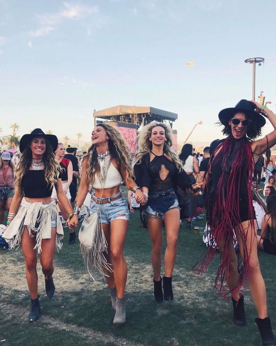 A beauty editors guide to packing for Coachella | Remix Magazine