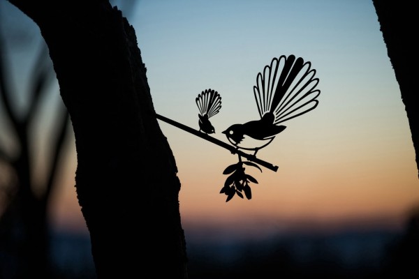 metal bird sculpture 