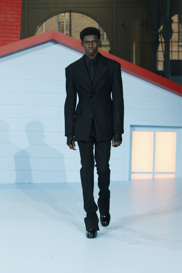 Louis Vuitton Menswear Fall/Winter 2019 Paris - Fashionably Male